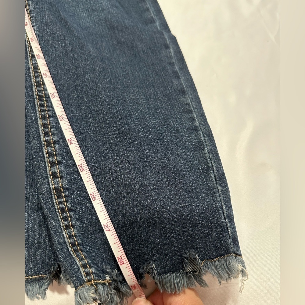 Wild Fable Dark Indigo Distressed Highest Rise Raw
Hem Skinny Jeans Size 16/33 - Picture 9 of 16